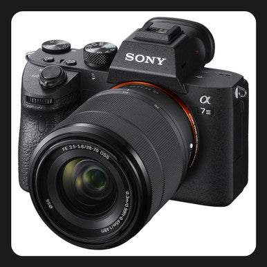 Sony Alpha a7 III con 28-70mm OSS